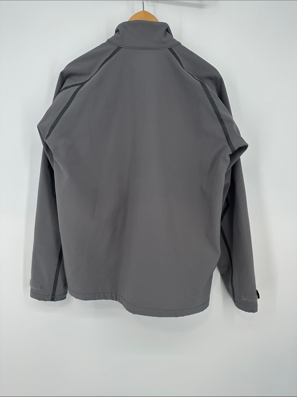 Helly Hansen Grey Performance Softshell Jacket - Size Large - Picture 8 of 11